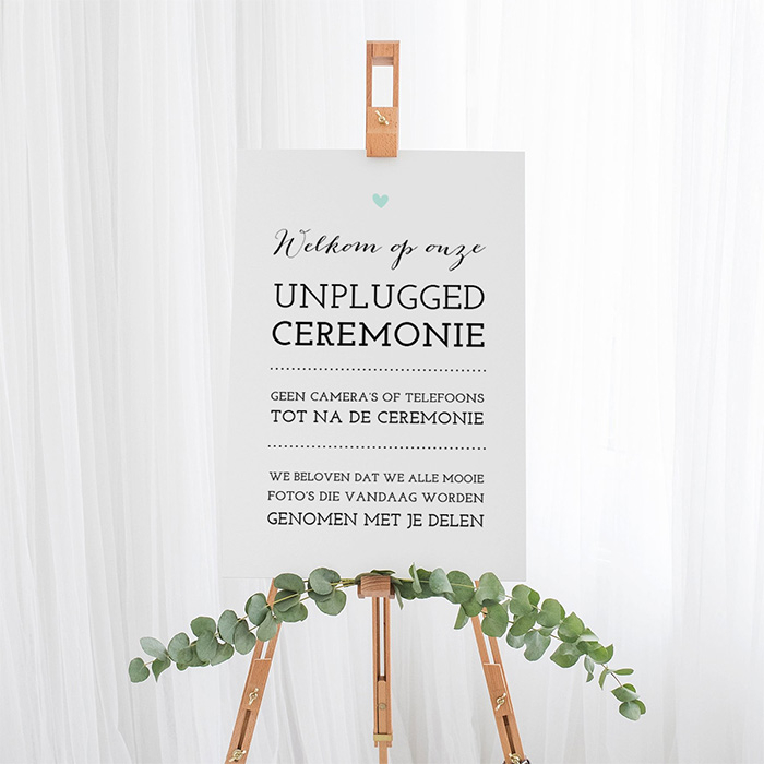 Bruiloft bord unplugged ceremonie lovely lettertypes