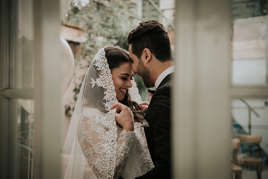 Bruiloft van Binti Home: Souraya en Mahmoud trouwen in een kas